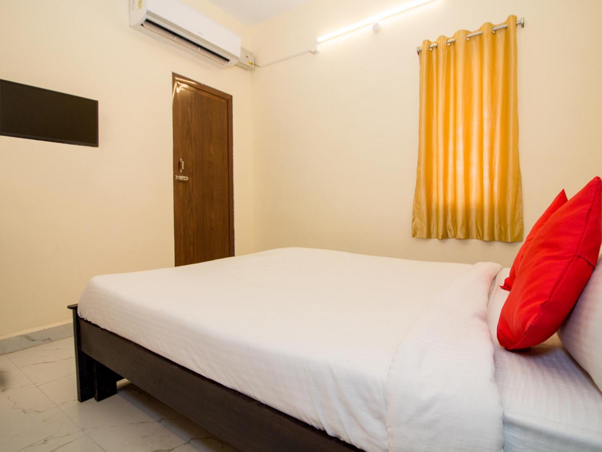 Pearl Suites, Tirupati Bagian luar foto