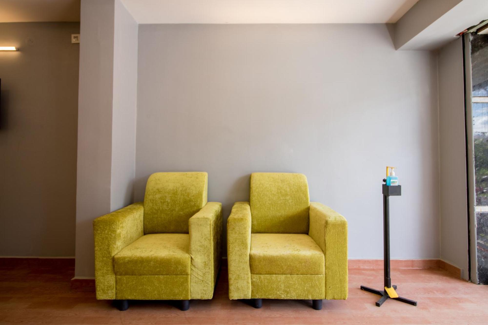Pearl Suites, Tirupati Bagian luar foto